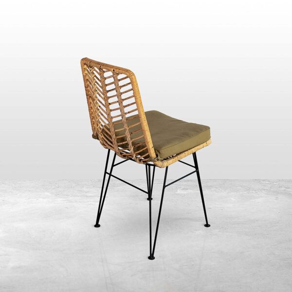Coffee Area Metal and Rattan Chair with Big Pillow - Image 3