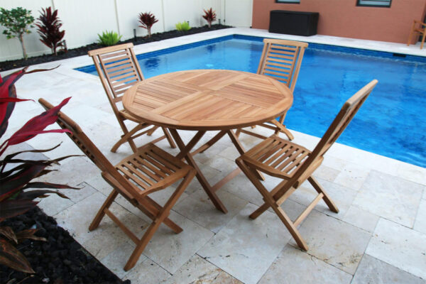 Round Fold Table with 4 Hampton Chairs with Cushions - Image 5